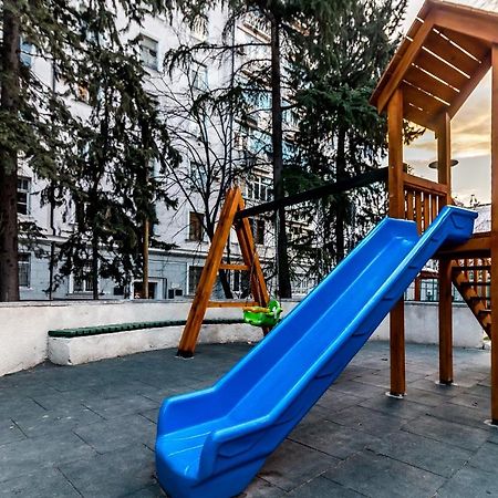 Modern Apartment In Old Тбилиси Экстерьер фото