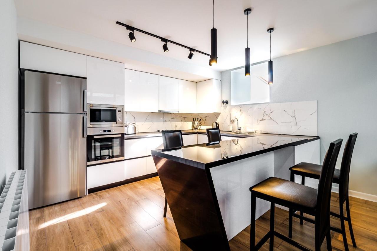 Modern Apartment In Old Тбилиси Экстерьер фото
