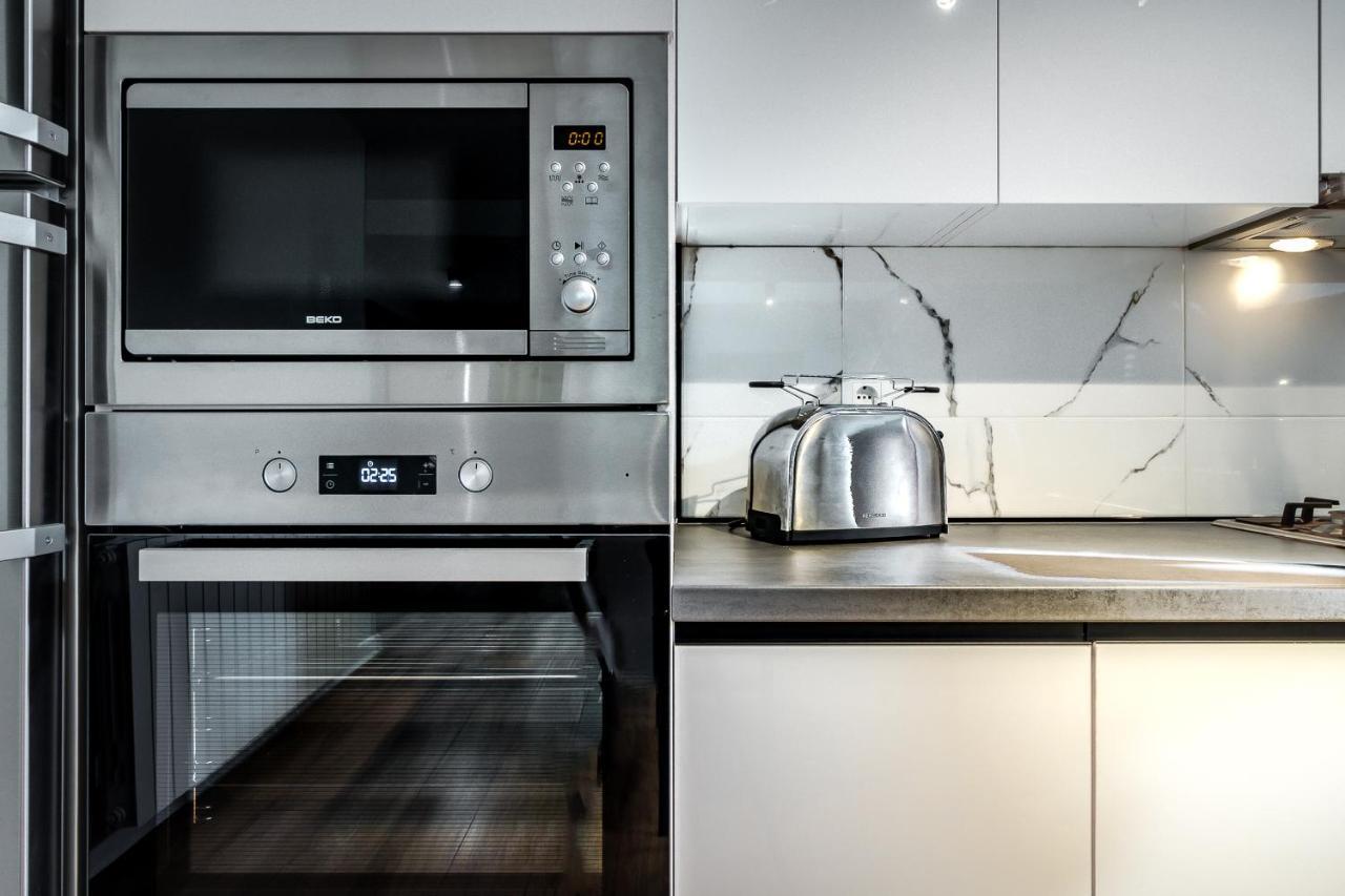 Modern Apartment In Old Тбилиси Экстерьер фото