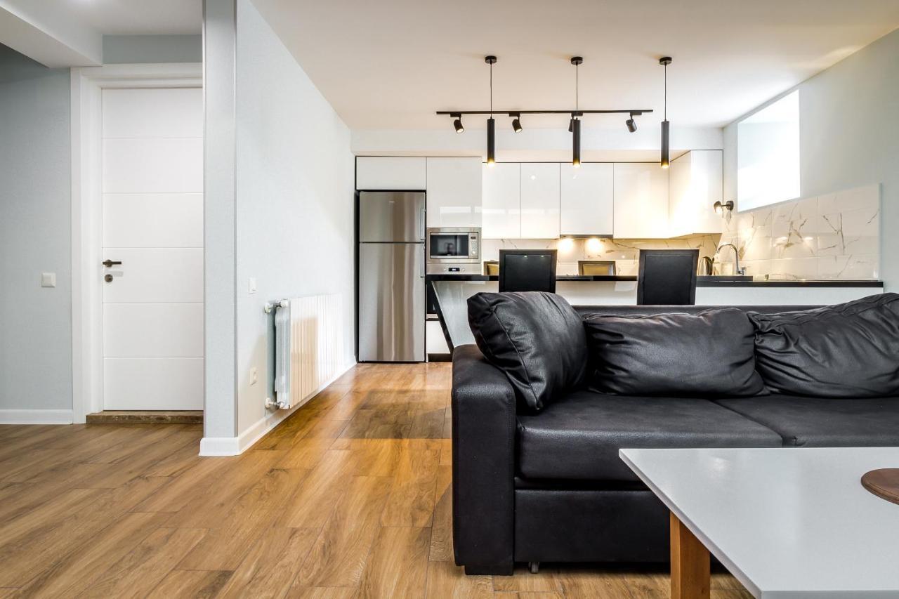 Modern Apartment In Old Тбилиси Экстерьер фото