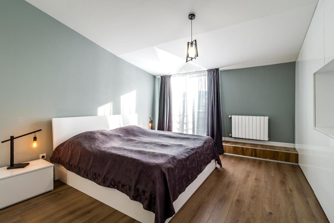 Modern Apartment In Old Тбилиси Экстерьер фото