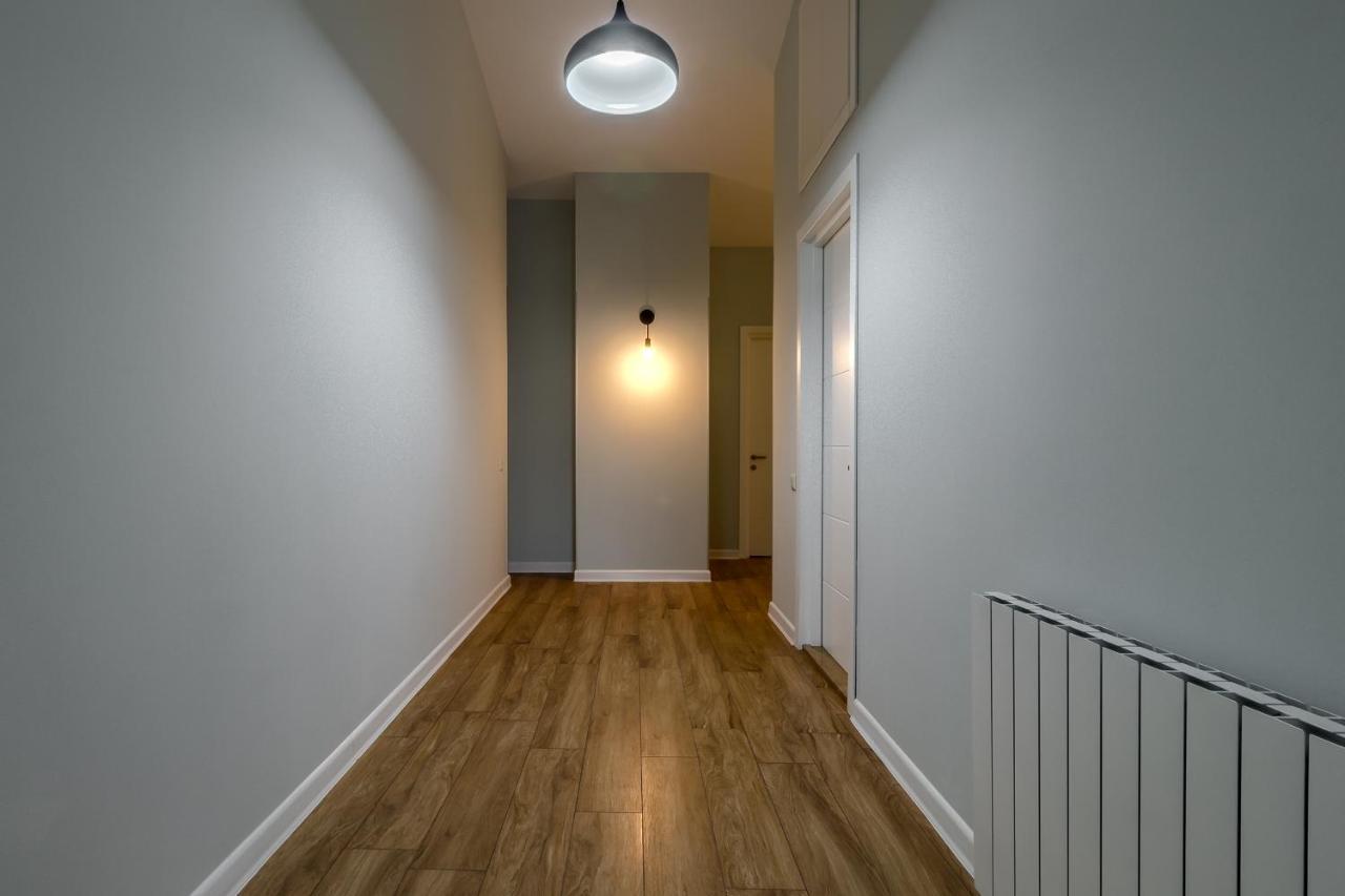 Modern Apartment In Old Тбилиси Экстерьер фото