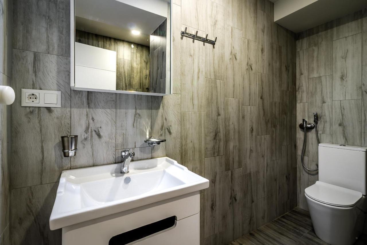 Modern Apartment In Old Тбилиси Экстерьер фото