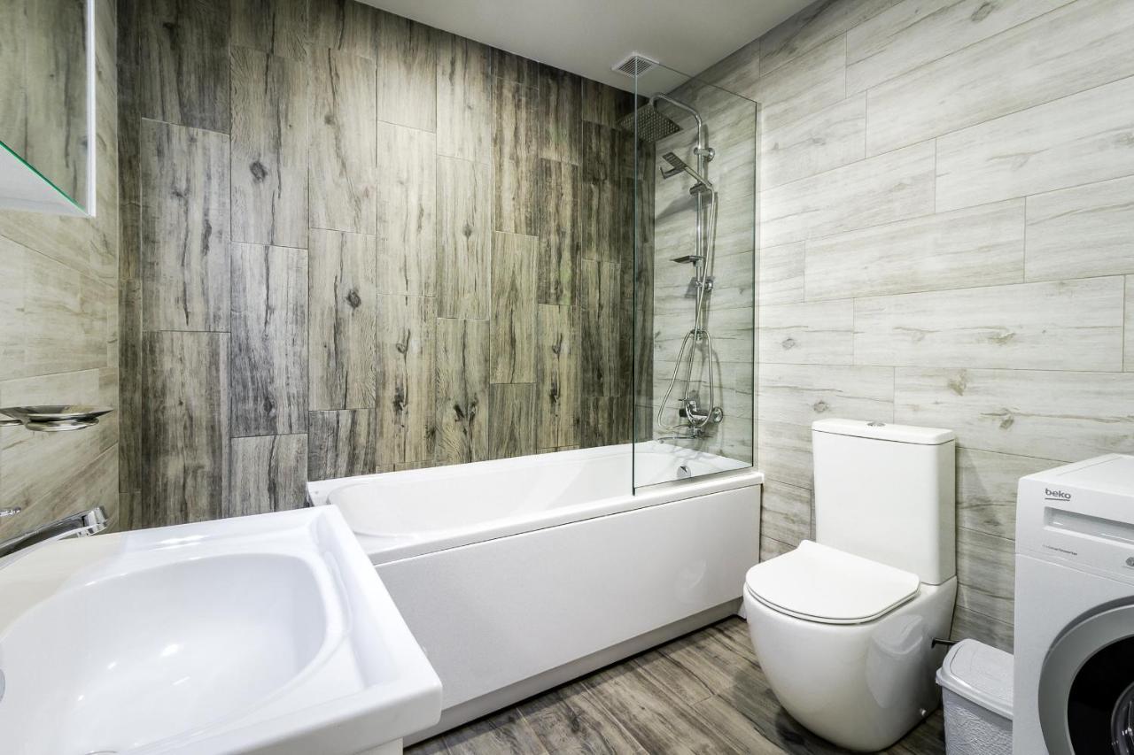 Modern Apartment In Old Тбилиси Экстерьер фото