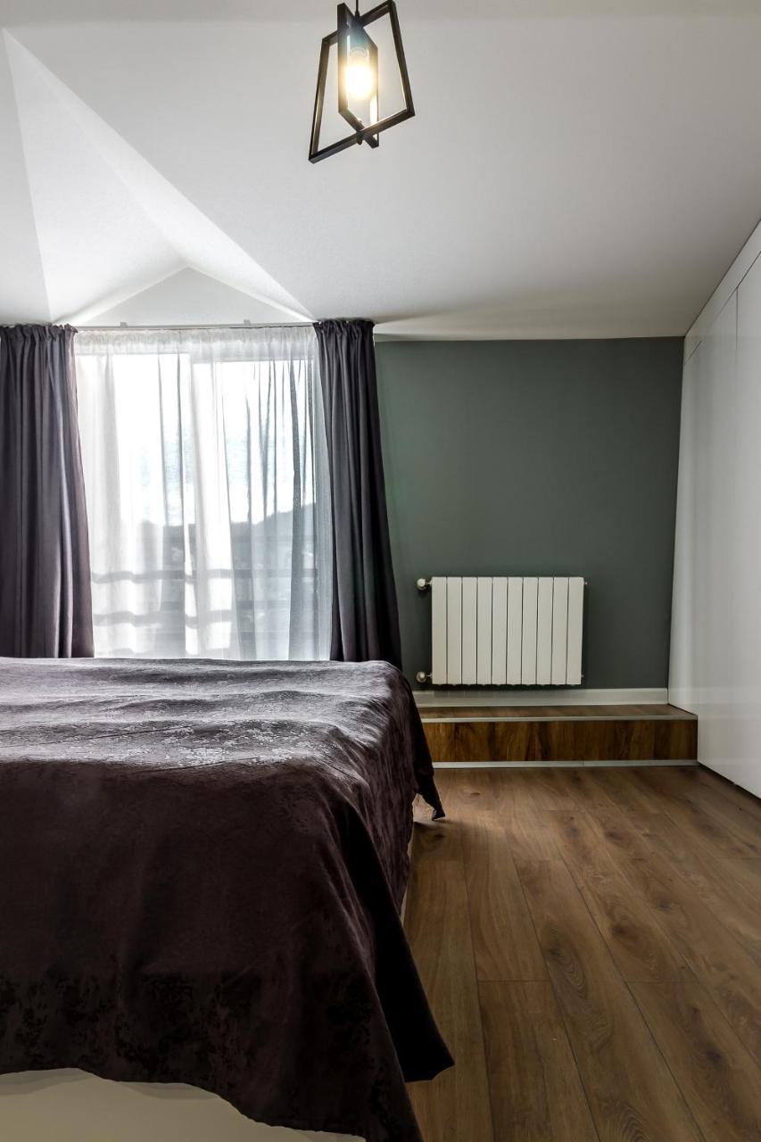 Modern Apartment In Old Тбилиси Экстерьер фото
